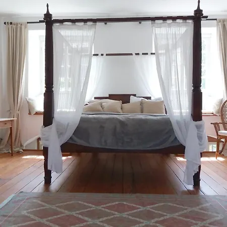 Historischer Adelshof Am Marktplatz, Atelier 70 M²